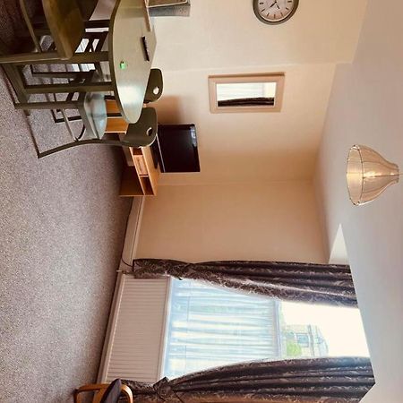 Brialene Holiday Flats Скарборо Экстерьер фото