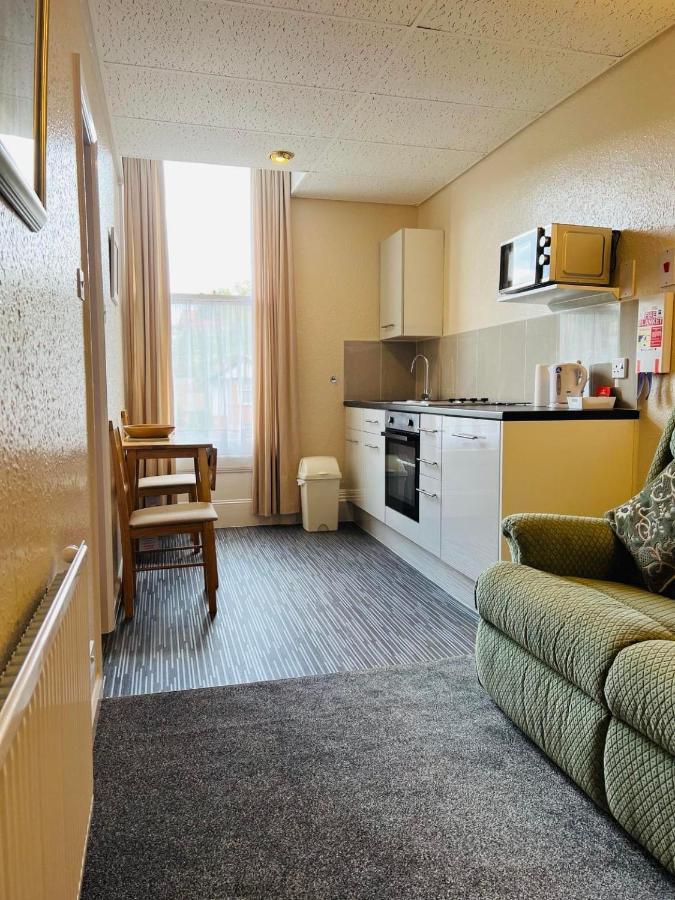 Brialene Holiday Flats Скарборо Экстерьер фото